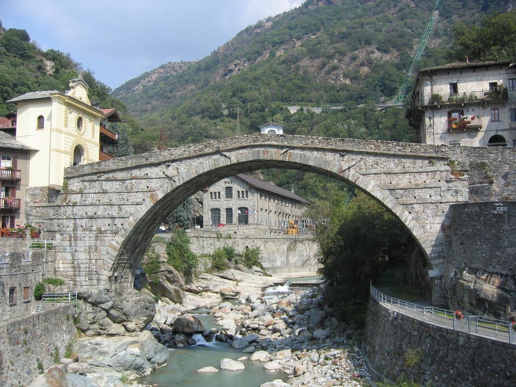 Ponte Romano Pont-Saint-Martin Exterior foto